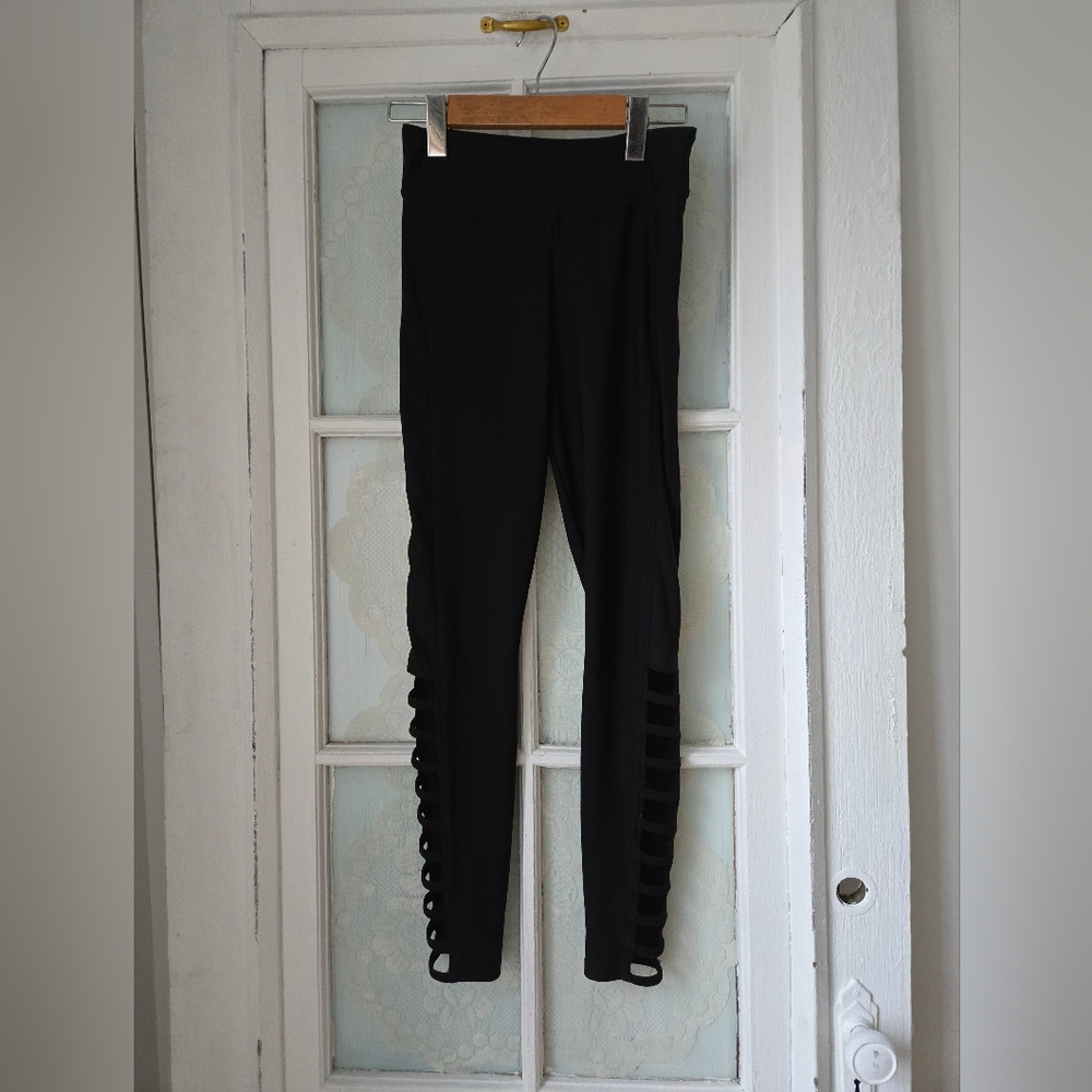 Adore Me Black Cutout Leggings XS